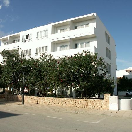 Hôtel Maria à Es Pujols Extérieur photo
